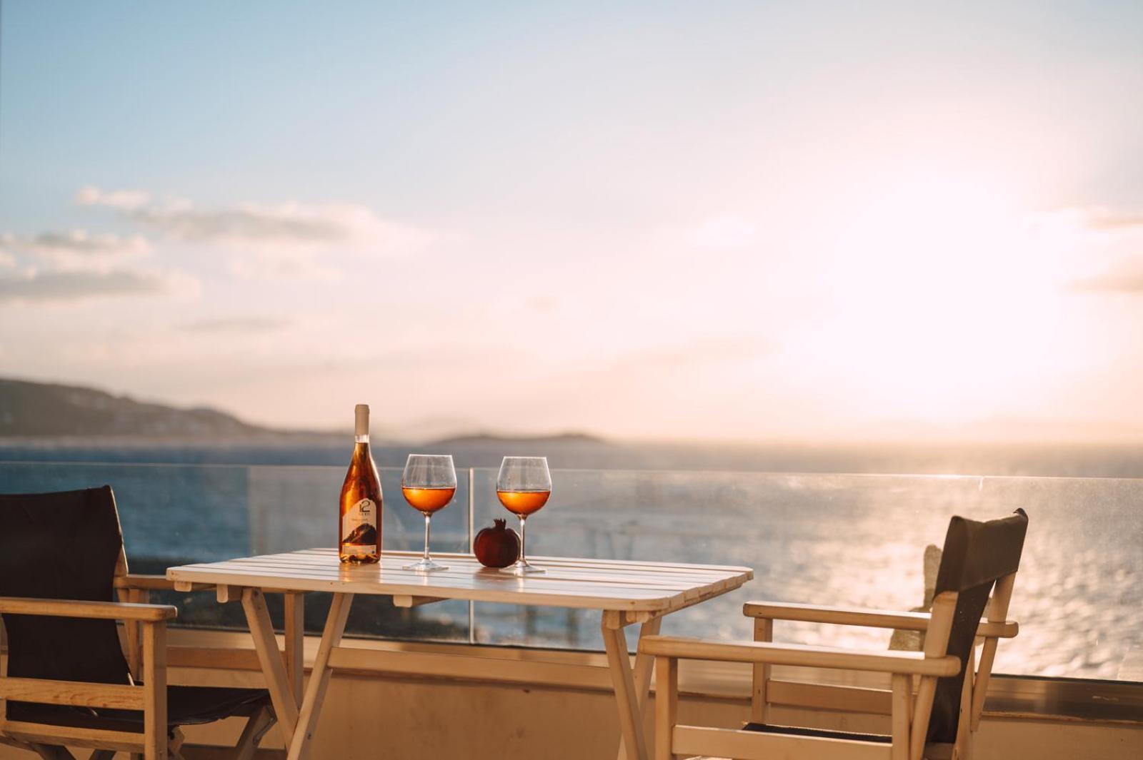 With-Inn Mykonos Suites Tourlos Exterior photo