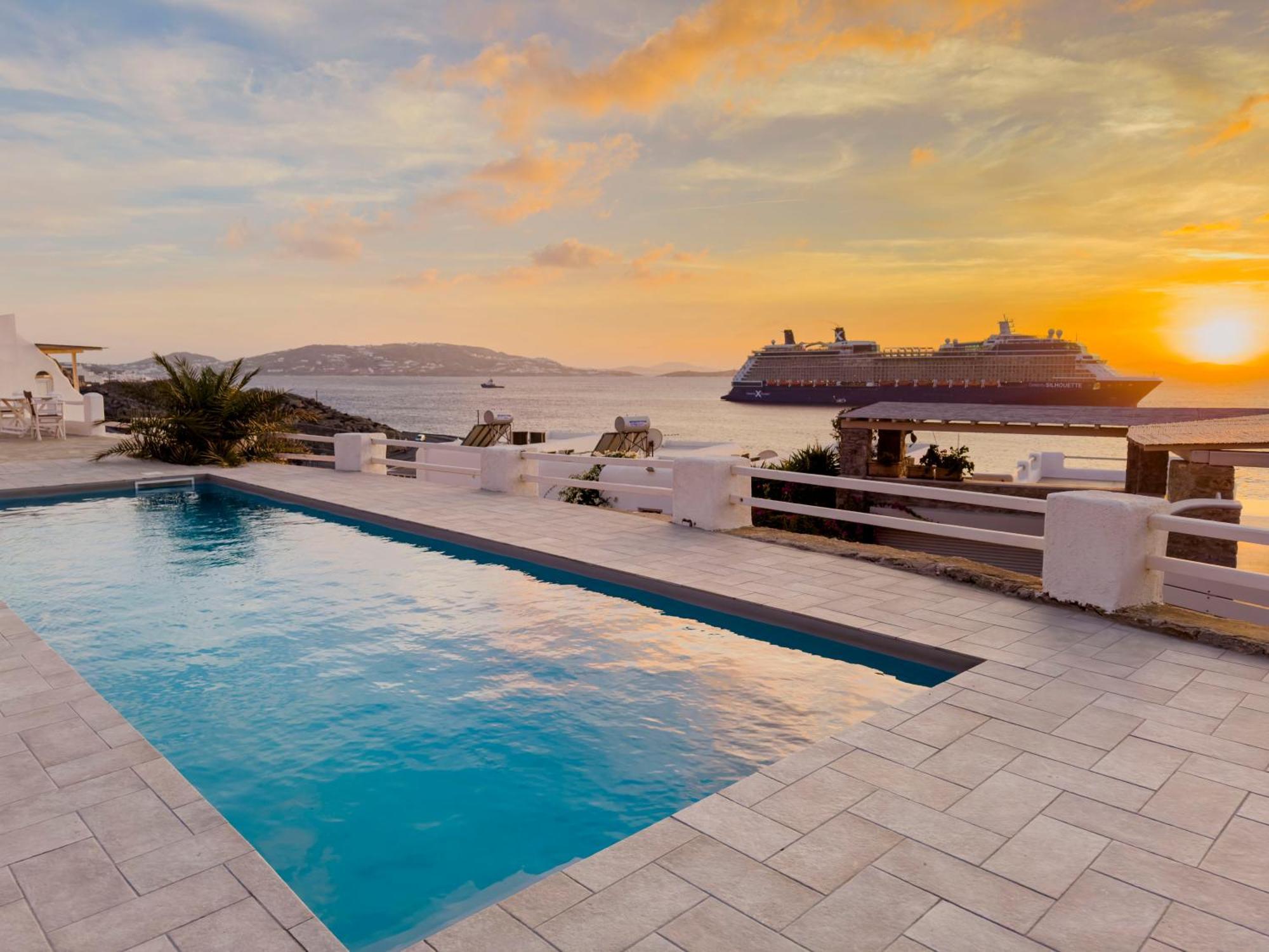 With-Inn Mykonos Suites Tourlos Exterior photo